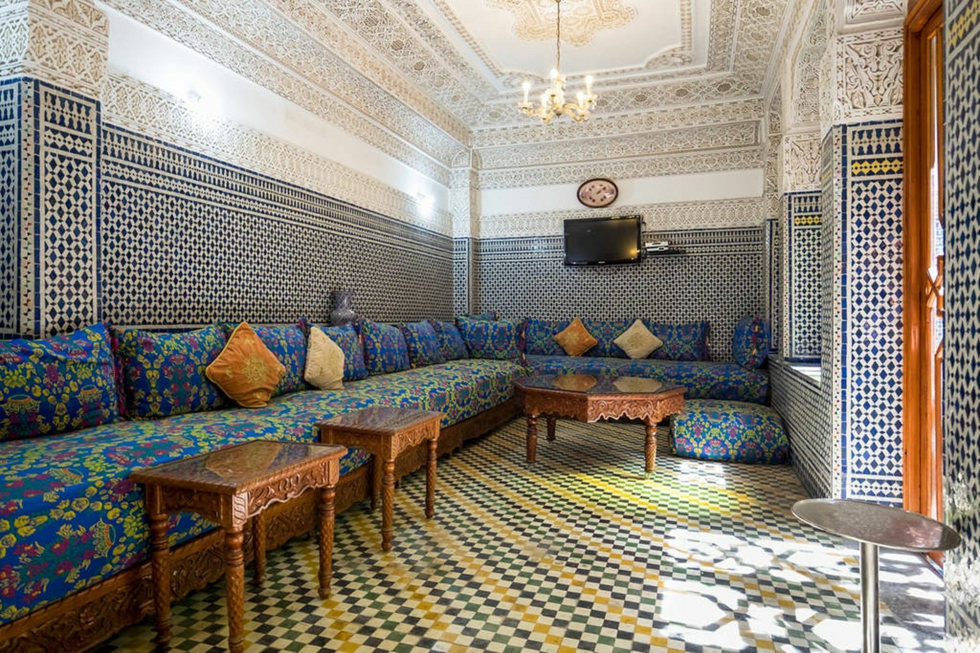 Riad Les Chrifis Navette Aeroport 24 Sur 24 Fes Exterior photo